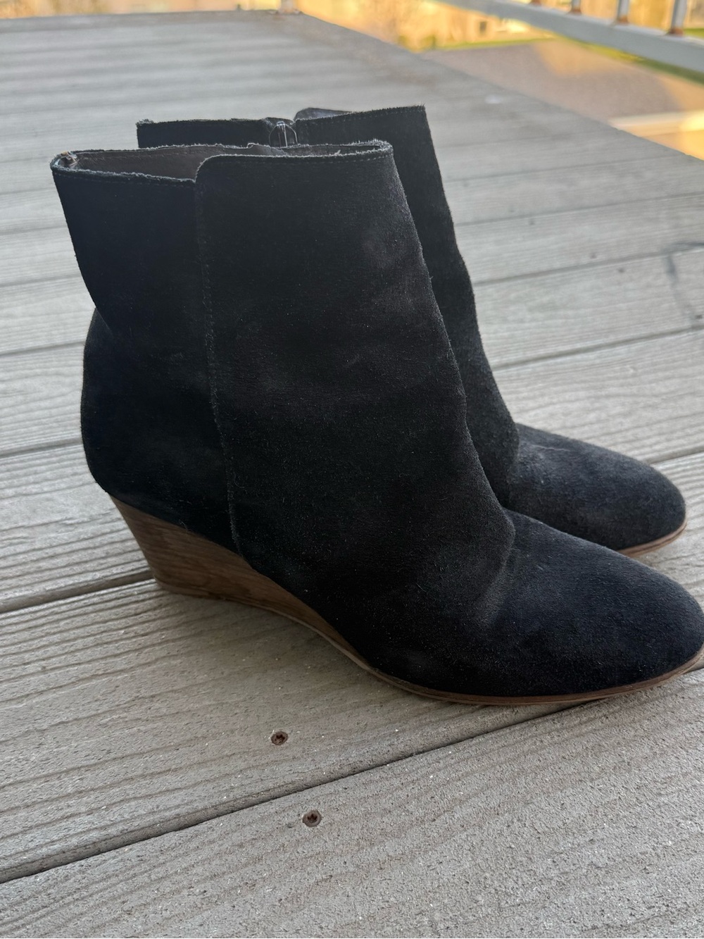 black Minelli wedge boots